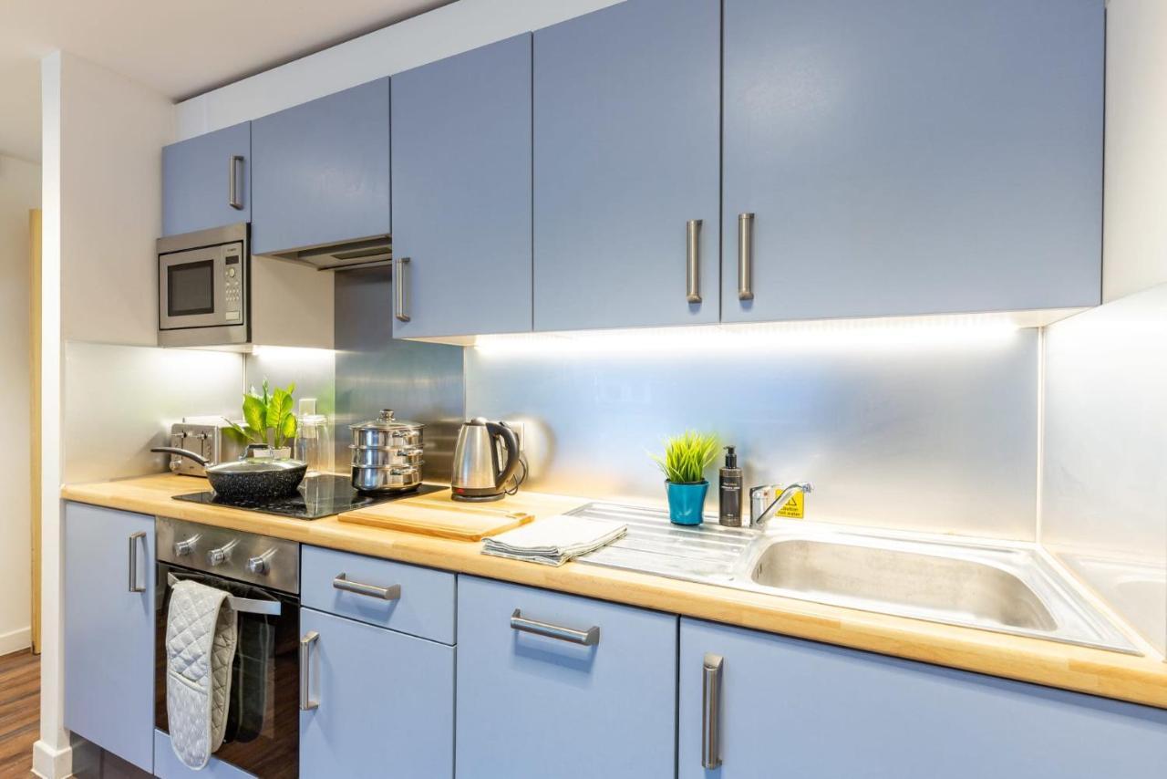 Ensuite Bedrooms With Shared Kitchen At Hollingbury House In Brighton Bagian luar foto