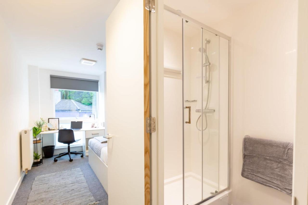Ensuite Bedrooms With Shared Kitchen At Hollingbury House In Brighton Bagian luar foto
